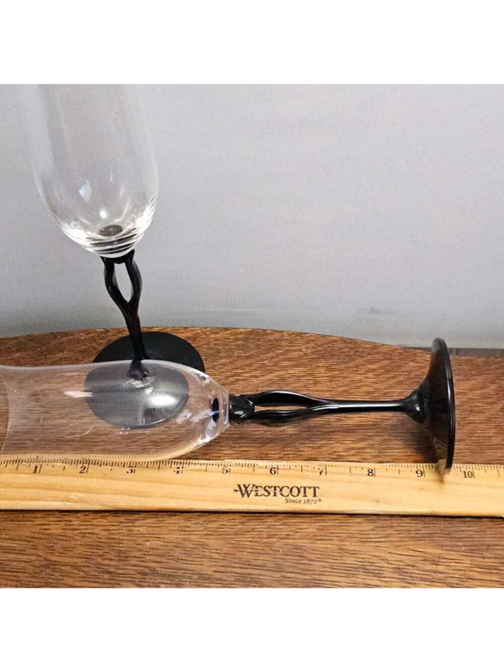 2 Mikasa Tuscan Black Champagne Flutes 9.5" Art Nouveau leaf pierced stem - Picture 7 of 10
